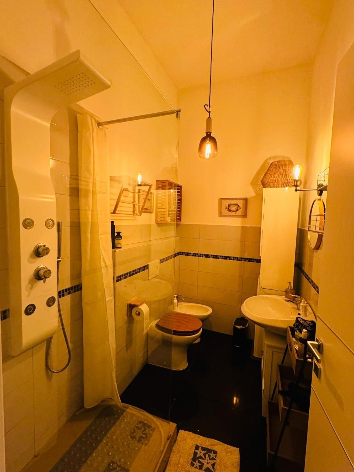 H33 Boutique Apartment In Livorno Centro Ngoại thất bức ảnh